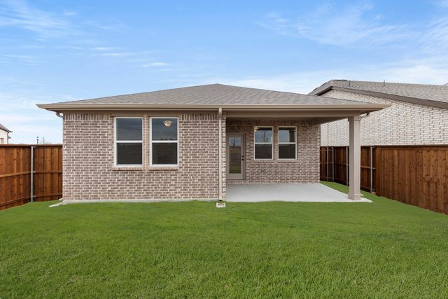 5933 Laurel Lake Lane, Pilot Point, TX 76258