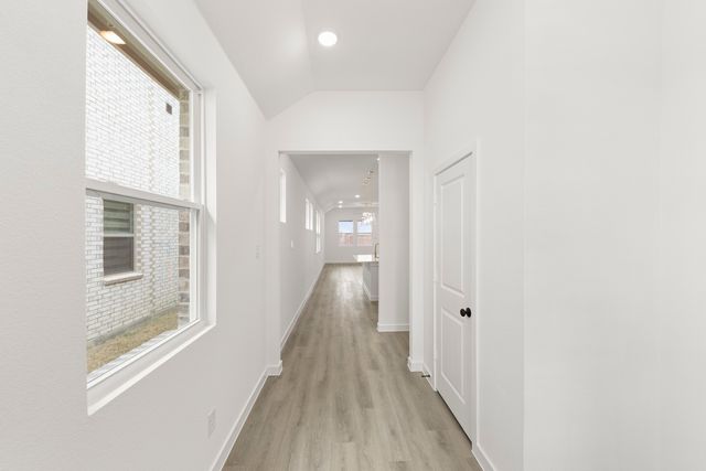 5933 Laurel Lake Lane, Pilot Point, TX 76258