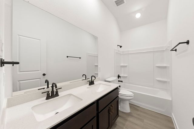 5933 Laurel Lake Lane, Pilot Point, TX 76258