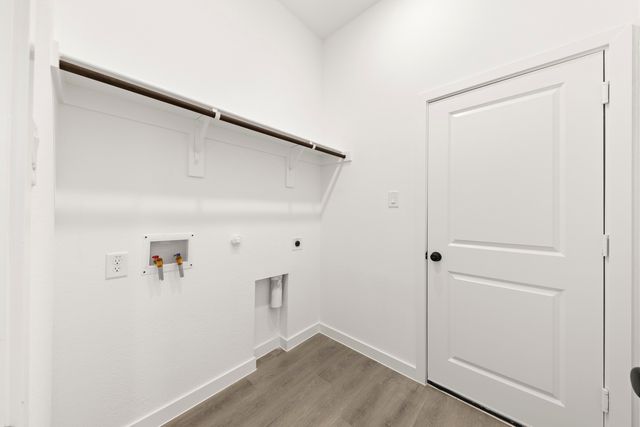 5933 Laurel Lake Lane, Pilot Point, TX 76258