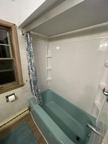 4265 S 22nd STREET, Milwaukee, WI 53221