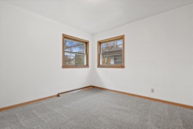 4265 S 22nd STREET, Milwaukee, WI 53221