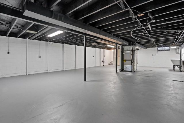 4265 S 22nd STREET, Milwaukee, WI 53221