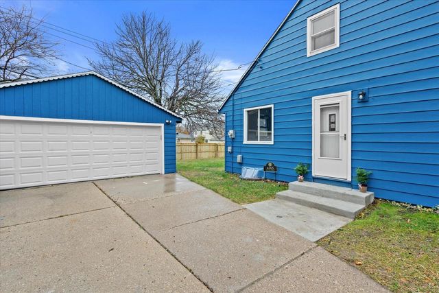 4265 S 22nd STREET, Milwaukee, WI 53221