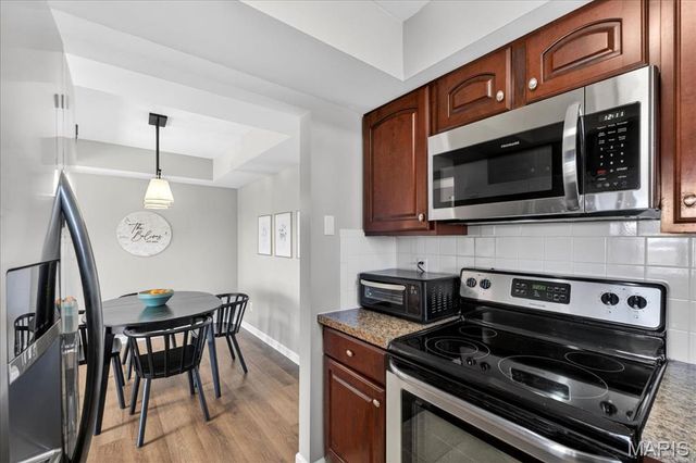 6300 Sprig Oak Court C, St Louis, MO 63128