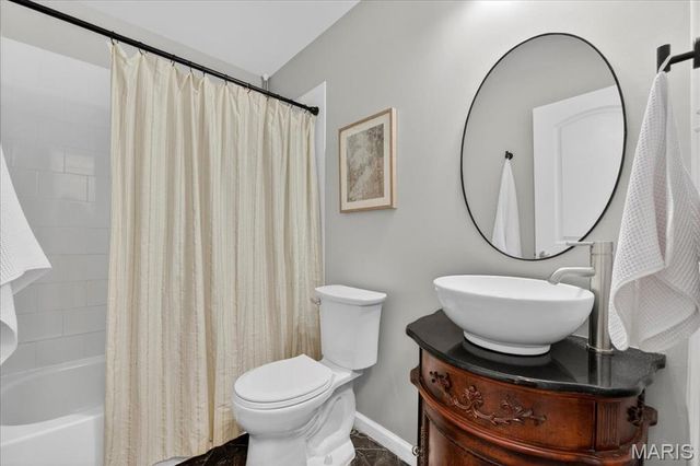 6300 Sprig Oak Court C, St Louis, MO 63128