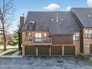 6300 Sprig Oak Court C, St Louis, MO 63128