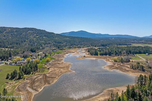 863 Comeback Bay Ln, Sagle, ID 83860
