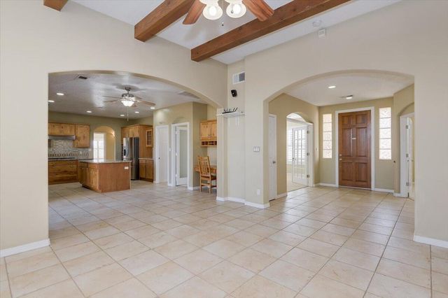 26 Lauren Taylor Court, Tijeras, NM 87059