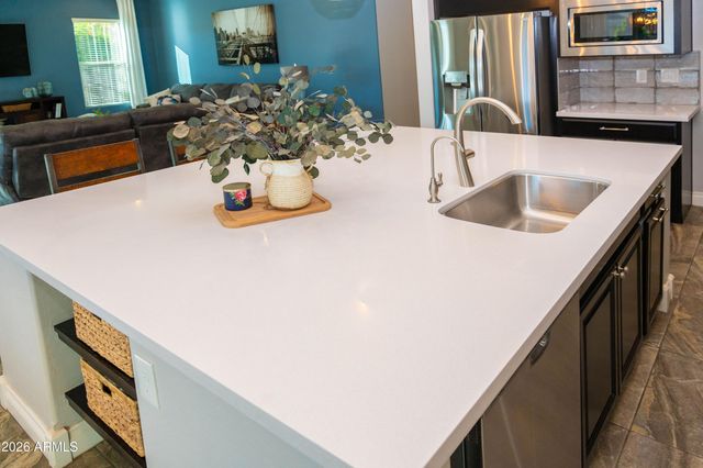 10707 E LUMIERE Avenue, Mesa, AZ 85212