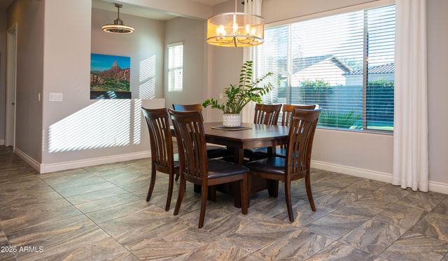 10707 E LUMIERE Avenue, Mesa, AZ 85212