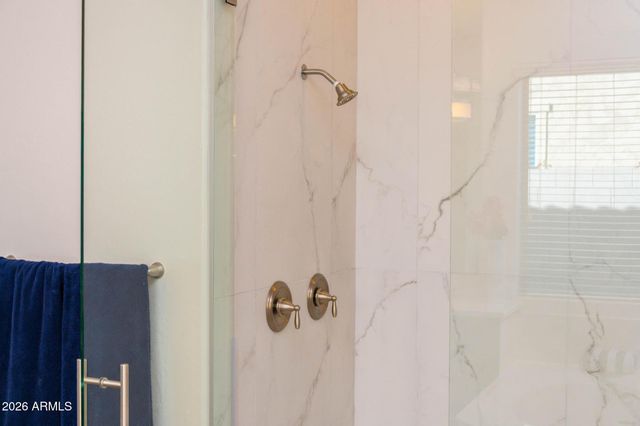 10707 E LUMIERE Avenue, Mesa, AZ 85212