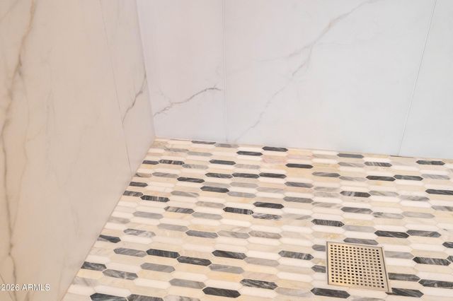 10707 E LUMIERE Avenue, Mesa, AZ 85212