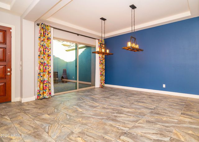 10707 E LUMIERE Avenue, Mesa, AZ 85212