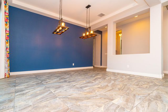 10707 E LUMIERE Avenue, Mesa, AZ 85212