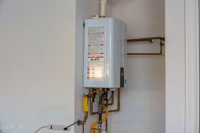 10707 E LUMIERE Avenue, Mesa, AZ 85212