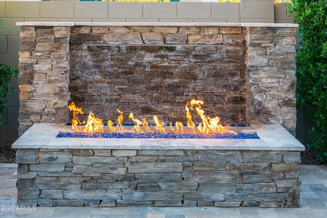 10707 E LUMIERE Avenue, Mesa, AZ 85212