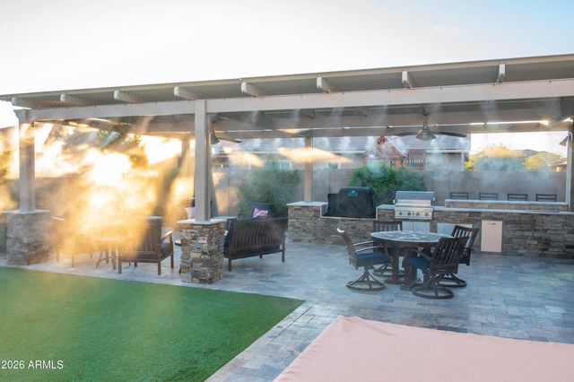 10707 E LUMIERE Avenue, Mesa, AZ 85212