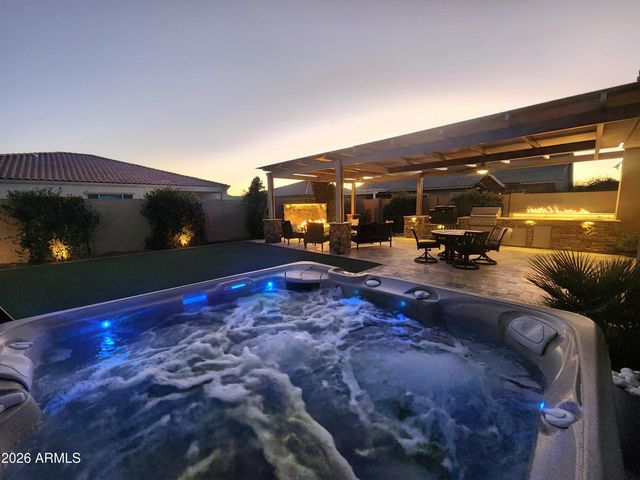 10707 E LUMIERE Avenue, Mesa, AZ 85212