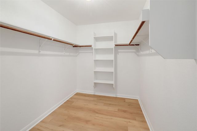 606 Creston ST, Hutto, TX 78634