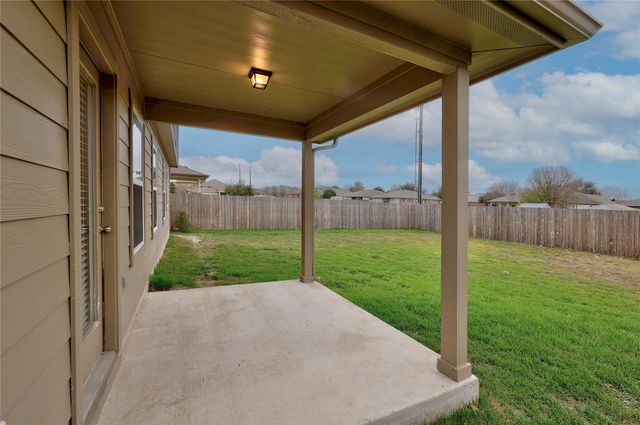 606 Creston ST, Hutto, TX 78634
