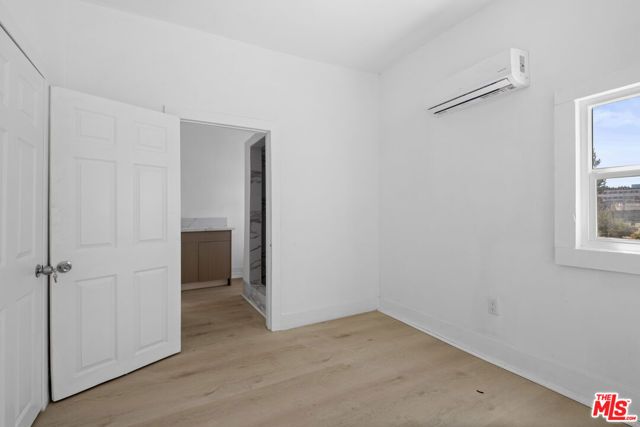 934 S Mott Street, Los Angeles, CA 90023