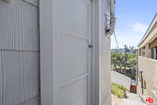 934 S Mott Street, Los Angeles, CA 90023