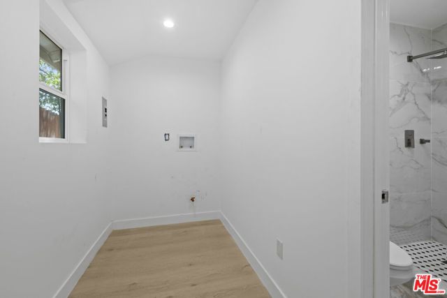 934 S Mott Street, Los Angeles, CA 90023