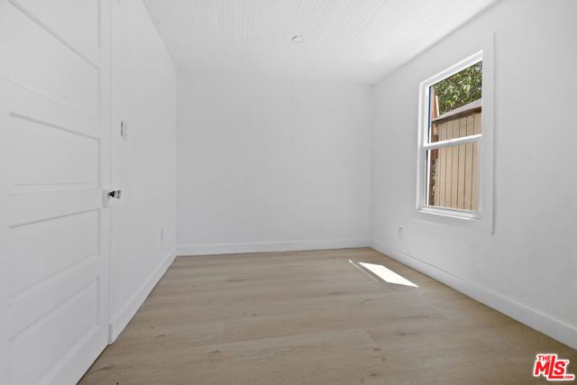 934 S Mott Street, Los Angeles, CA 90023