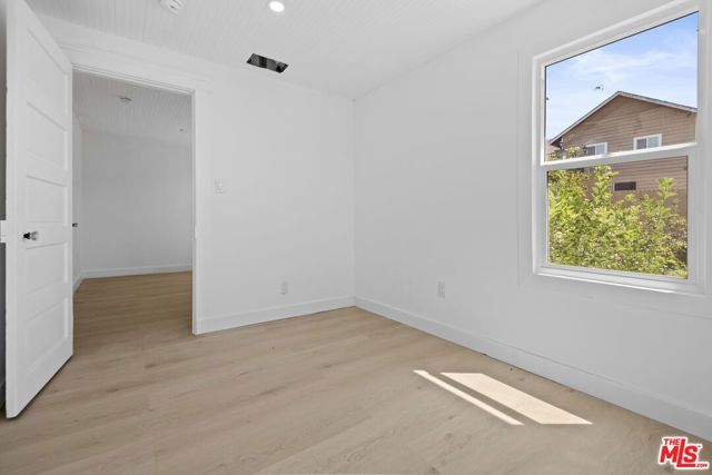 934 S Mott Street, Los Angeles, CA 90023