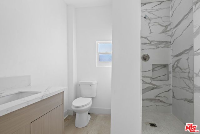 934 S Mott Street, Los Angeles, CA 90023