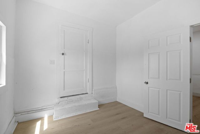 934 S Mott Street, Los Angeles, CA 90023