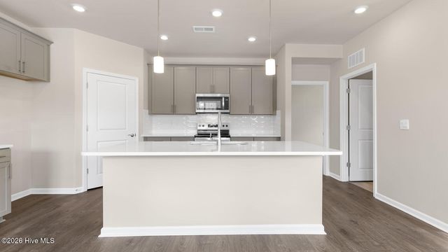 353 Maddox Drive, Aberdeen, NC 28315
