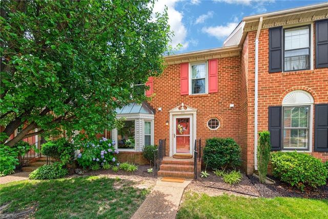 1073 Colonial Meadows WAY, Virginia Beach, VA 23454