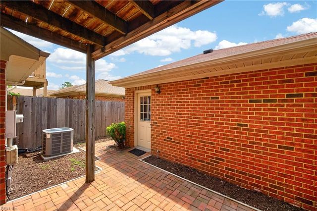1073 Colonial Meadows WAY, Virginia Beach, VA 23454