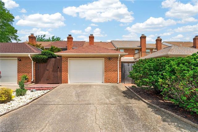 1073 Colonial Meadows WAY, Virginia Beach, VA 23454