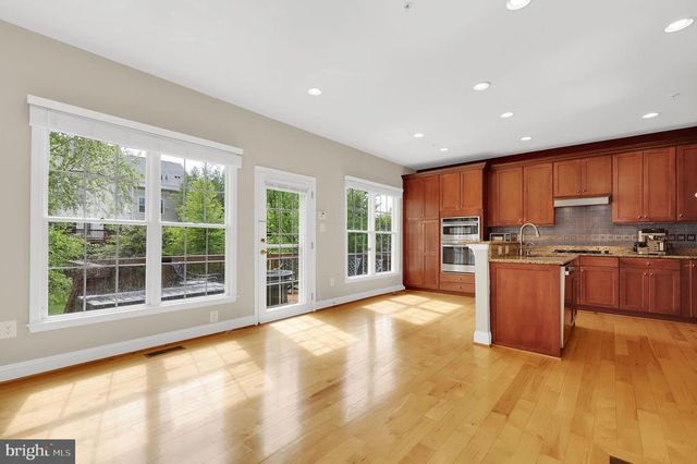 10312 POTOMAC CORNER DR, Rockville, MD 20850