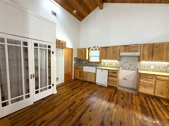 294 Canadian Drive, Trinity, TX 75862
