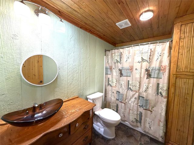 294 Canadian Drive, Trinity, TX 75862