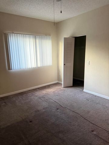 280 Crestwood Circle 202, Royal Palm Beach, FL 33411