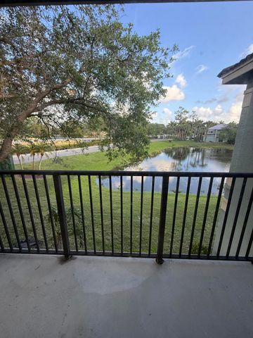 280 Crestwood Circle 202, Royal Palm Beach, FL 33411