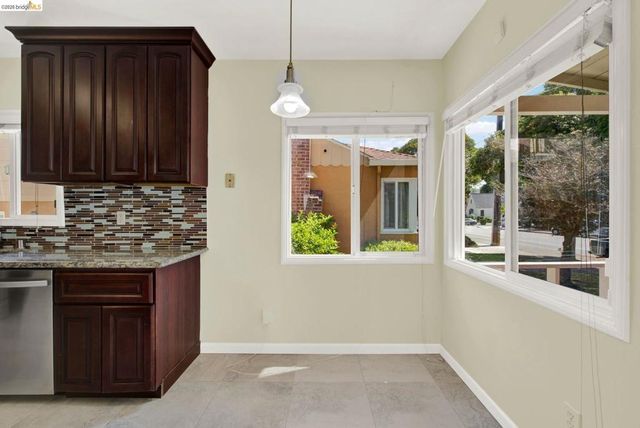 670 Estudillo Ave, San Leandro, CA 94577