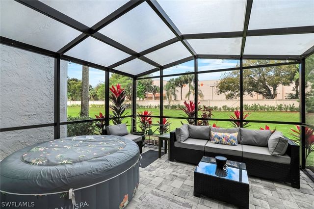 3569 Antarctic CIR 2105, Naples, FL 34112
