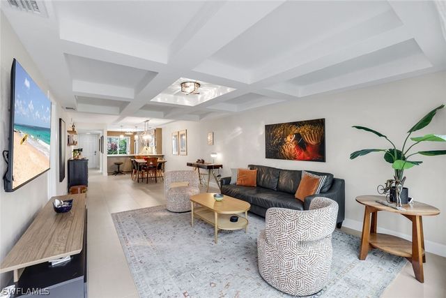 3569 Antarctic CIR 2105, Naples, FL 34112