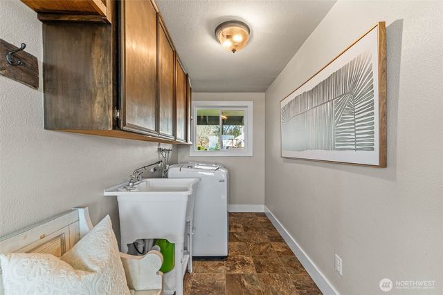 2809 Moorelands Avenue NW, Gig Harbor, WA 98335