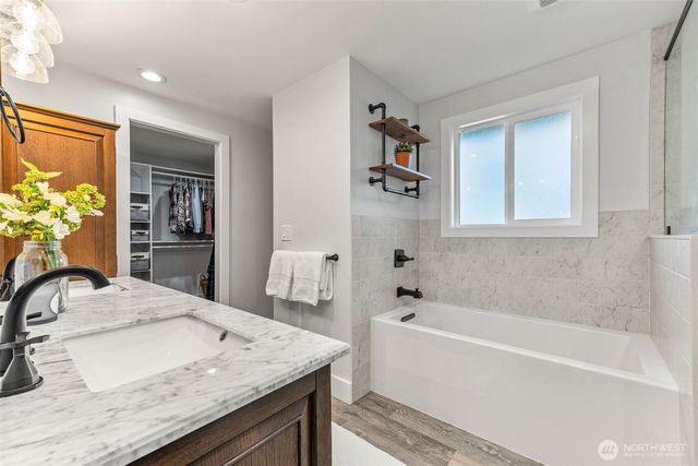 2809 Moorelands Avenue NW, Gig Harbor, WA 98335