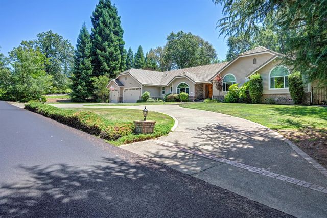 4032 Vega Loop, Shingle Springs, CA 95682