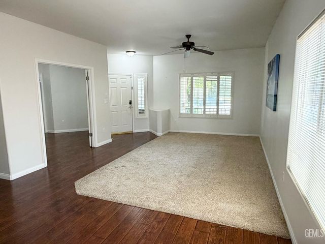 8504 Lighthouse Drive, Bakersfield, CA 93312