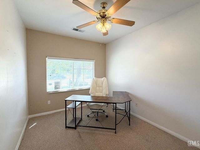 8504 Lighthouse Drive, Bakersfield, CA 93312