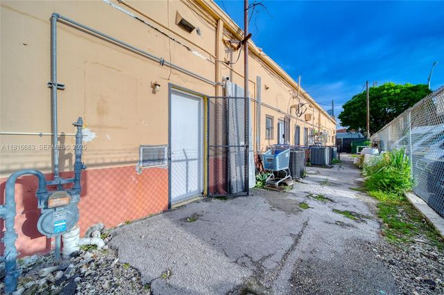 363 E 1st Avenue, Miami, FL 33010